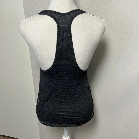 Lululemon top - Picture 5 of 5